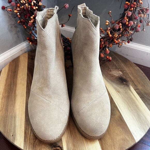 Toms Womens Clare Wedge Ortholite Foam Insole Boot Sz 12 in Oatmeal Suede - Picture 3 of 15